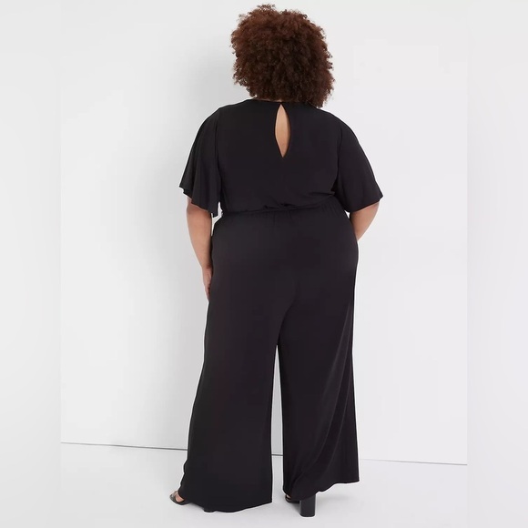 LANE‎ BRYANT Flutter-Sleeve V-Neck Wide Leg Jumpsuit PLUS SIZE 30/32 NEW - Picture 2 of 8